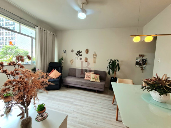Imagem Imóvel com 1 Quarto à Venda, 55 m² em Icaraí - Niterói Imagem Imóvel com 1 Quarto à Venda, 55 m² em Icaraí - Niterói