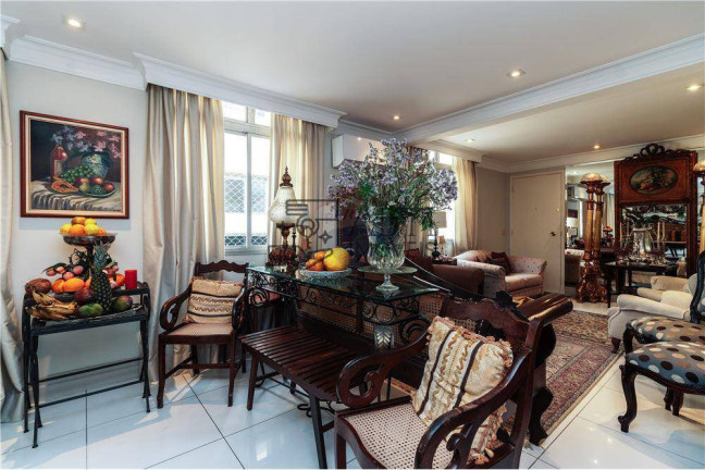 Apartamento com 2 Quartos à Venda, 105 m² em Cerqueira César - São Paulo
