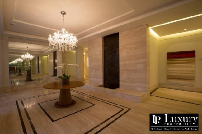 Imagem Apartamento com 4 Quartos à Venda, 250 m² em Aclimação - São Paulo