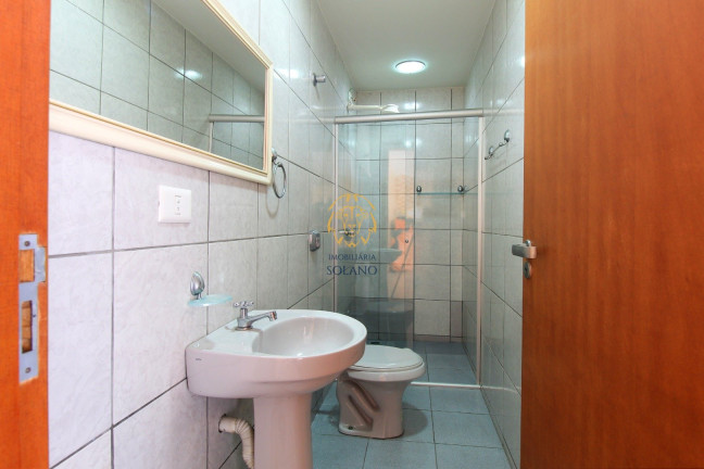 Imagem Casa com 3 Quartos à Venda, 480 m² em Bacacheri - Curitiba