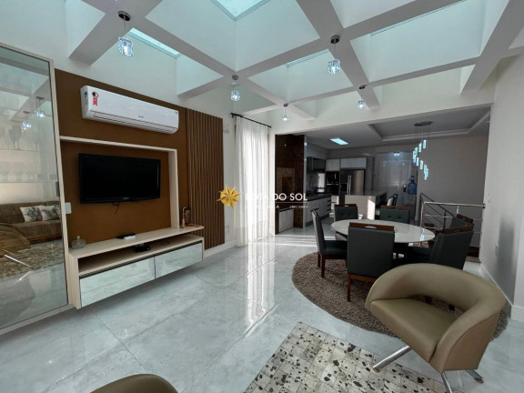 Imagem Apartamento com 3 Quartos à Venda, 230 m² em Centro - Bombinhas Imagem Apartamento com 3 Quartos à Venda, 230 m² em Centro - Bombinhas