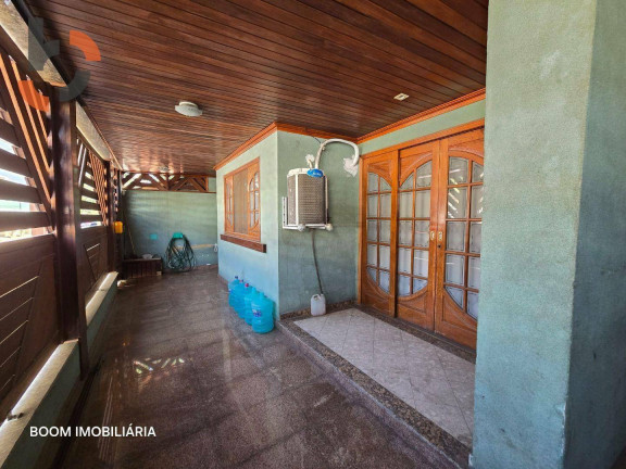 Imagem Casa com 4 Quartos à Venda, 243 m² em Caonze - Nova Iguaçu