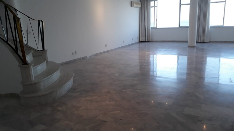 Imagem Cobertura com 4 Quartos à Venda, 561 m² em Copacabana - Rio De Janeiro Imagem Cobertura com 4 Quartos à Venda, 561 m² em Copacabana - Rio De Janeiro