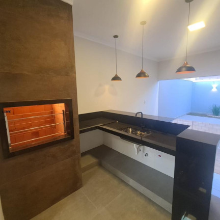 Imagem Casa com 3 Quartos à Venda, 170 m² em Lívia Iii - Botucatu Imagem Casa com 3 Quartos à Venda, 170 m² em Lívia Iii - Botucatu