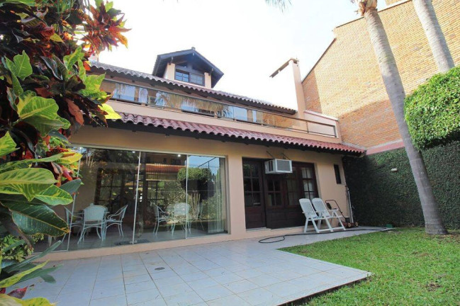 Imagem Casa com 4 Quartos à Venda, 381 m² em Chácara Das Pedras - Porto Alegre