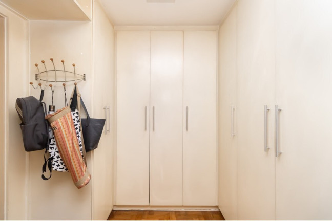 Imagem Imóvel com 3 Quartos à Venda, 126 m² em Moema - São Paulo Imagem Imóvel com 3 Quartos à Venda, 126 m² em Moema - São Paulo