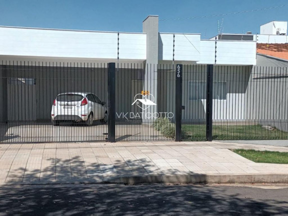 Casa com 2 Quartos à Venda, 226 m² em Parque Residencial Cidade Nova - Maringá