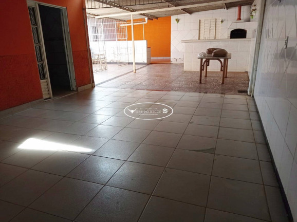 Imagem Casa com 3 Quartos à Venda, 150 m² em Jardim Curitiba - Goiânia Imagem Casa com 3 Quartos à Venda, 150 m² em Jardim Curitiba - Goiânia