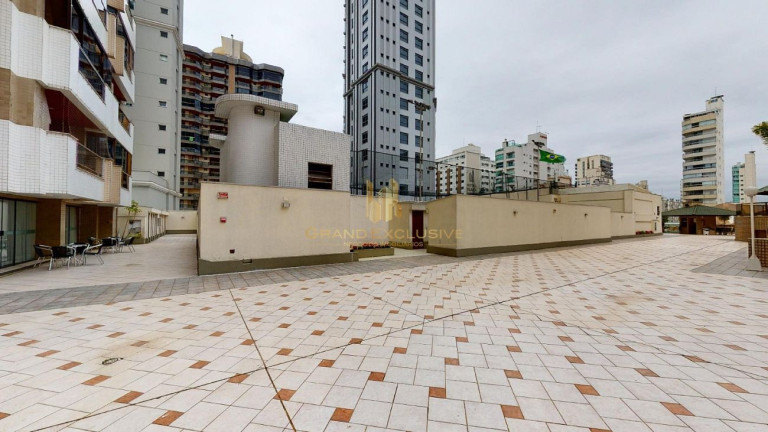 Imagem Apartamento com 3 Quartos à Venda, 126 m² em Centro - Balneário Camboriú Imagem Apartamento com 3 Quartos à Venda, 126 m² em Centro - Balneário Camboriú