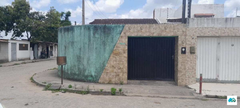 Imagem Casa com 2 Quartos à Venda, 50 m² em Cidade Universitária - Maceió Imagem Casa com 2 Quartos à Venda, 50 m² em Cidade Universitária - Maceió