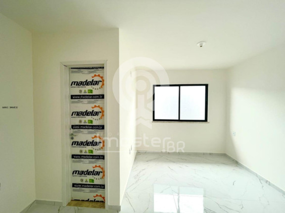 Imagem Casa com 4 Quartos à Venda, 248 m² em Urucunema - Eusébio Imagem Casa com 4 Quartos à Venda, 248 m² em Urucunema - Eusébio