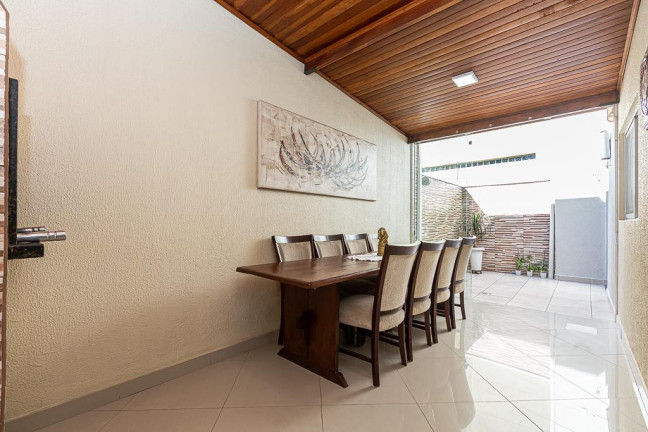 Imagem Sobrado com 4 Quartos à Venda, 170 m² em Uberaba - Curitiba Imagem Sobrado com 4 Quartos à Venda, 170 m² em Uberaba - Curitiba