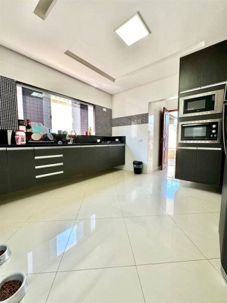 Imagem Sobrado com 3 Quartos à Venda, 126 m² em Mirim - Praia Grande Imagem Sobrado com 3 Quartos à Venda, 126 m² em Mirim - Praia Grande