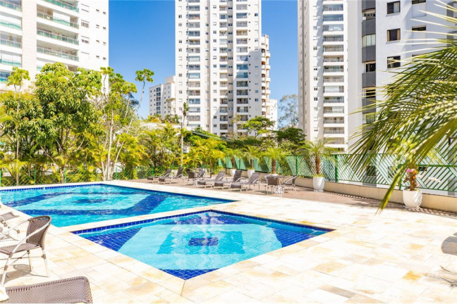 Imagem Imóvel com 3 Quartos à Venda, em Vila Andrade - São Paulo Imagem Imóvel com 3 Quartos à Venda, em Vila Andrade - São Paulo