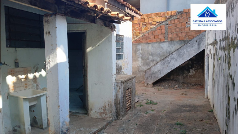 Imagem Casa com 2 Quartos à Venda, 220 m² em Jardim São Fernando - Campinas Imagem Casa com 2 Quartos à Venda, 220 m² em Jardim São Fernando - Campinas