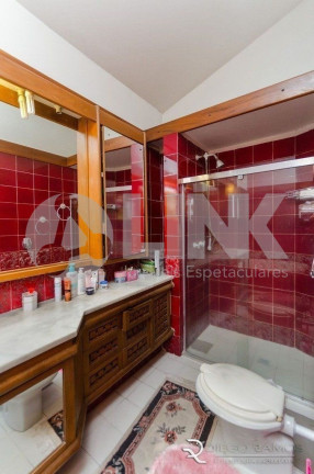 Imagem Casa com 5 Quartos à Venda, 530 m² em Jardim Lindóia - Porto Alegre Imagem Casa com 5 Quartos à Venda, 530 m² em Jardim Lindóia - Porto Alegre