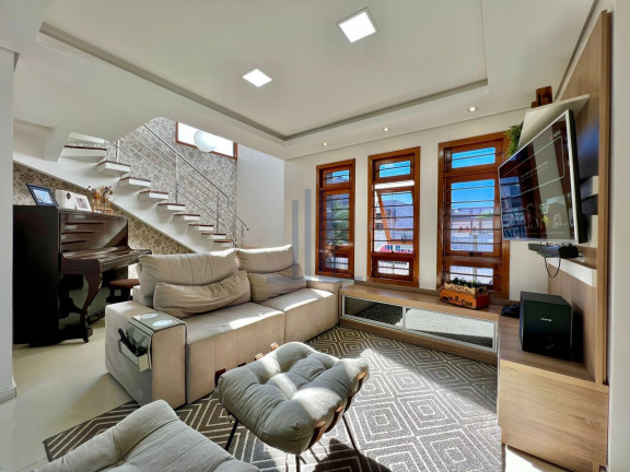 Imagem Casa com 3 Quartos à Venda, 156 m² em Tomazetti - Santa Maria Imagem Casa com 3 Quartos à Venda, 156 m² em Tomazetti - Santa Maria