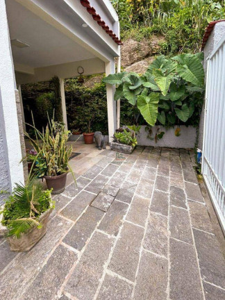 Imagem Casa com 4 Quartos à Venda, 228 m² em Santa Rosa - Niterói Imagem Casa com 4 Quartos à Venda, 228 m² em Santa Rosa - Niterói