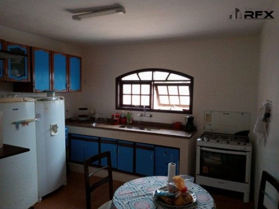Imagem Casa com 3 Quartos à Venda, 420 m² em Piratininga - Niterói
