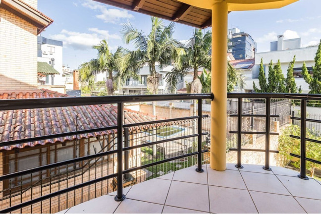Imagem Casa com 4 Quartos à Venda, 395 m² em Jardim Planalto - Porto Alegre Imagem Casa com 4 Quartos à Venda, 395 m² em Jardim Planalto - Porto Alegre