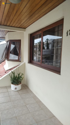 Imagem Casa com 4 Quartos à Venda, 314 m² em Trindade - Florianópolis Imagem Casa com 4 Quartos à Venda, 314 m² em Trindade - Florianópolis
