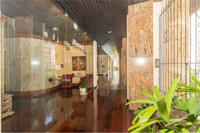 Imagem Apartamento com 3 Quartos à Venda, 109 m² em Centro Histórico - Porto Alegre Imagem Apartamento com 3 Quartos à Venda, 109 m² em Centro Histórico - Porto Alegre