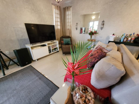 Imagem Casa com 3 Quartos à Venda, 204 m² em Edson Queiroz - Fortaleza Imagem Casa com 3 Quartos à Venda, 204 m² em Edson Queiroz - Fortaleza