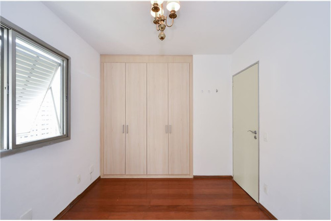 Imagem Imóvel com 3 Quartos à Venda,  em Moema - São Paulo
