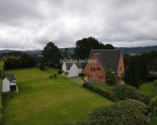 Imagem Casa com 4 Quartos à Venda, 530 m² em Região Do Alto Da Vila Inglesa - Campos Do Jordão Imagem Casa com 4 Quartos à Venda, 530 m² em Região Do Alto Da Vila Inglesa - Campos Do Jordão