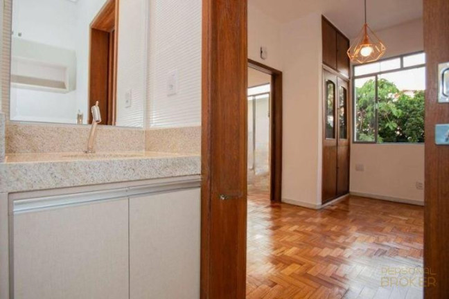 Imagem Apartamento com 3 Quartos à Venda, 96 m² em Santo Antônio - Belo Horizonte Imagem Apartamento com 3 Quartos à Venda, 96 m² em Santo Antônio - Belo Horizonte