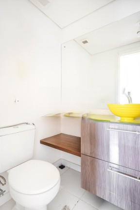 Imagem Apartamento com 3 Quartos à Venda, 72 m² em São João - Porto Alegre Imagem Apartamento com 3 Quartos à Venda, 72 m² em São João - Porto Alegre