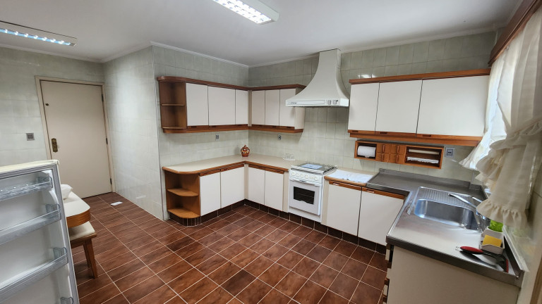 Imagem Apartamento com 3 Quartos à Venda, 145 m² em Centro - Serra Negra Imagem Apartamento com 3 Quartos à Venda, 145 m² em Centro - Serra Negra
