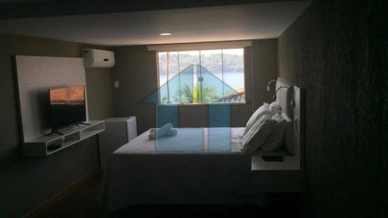 Imagem Casa com 11 Quartos à Venda, 1.800 m² em Vila Velha - Angra Dos Reis Imagem Casa com 11 Quartos à Venda, 1.800 m² em Vila Velha - Angra Dos Reis