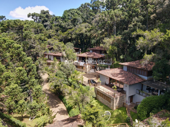 Imagem Casa com 4 Quartos à Venda, 375 m² em Região Do Vale Encantado - Campos Do Jordão Imagem Casa com 4 Quartos à Venda, 375 m² em Região Do Vale Encantado - Campos Do Jordão