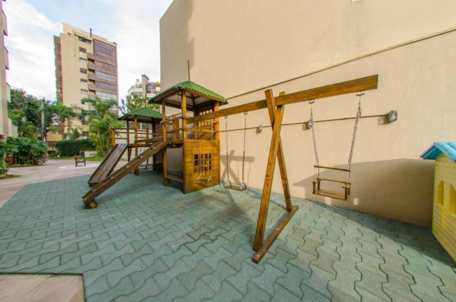 Imagem Imóvel com 4 Quartos à Venda, 310 m² em Bela Vista - Porto Alegre Imagem Imóvel com 4 Quartos à Venda, 310 m² em Bela Vista - Porto Alegre