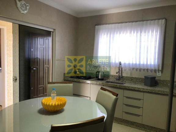 Imagem Casa com 2 Quartos à Venda, 70 m² em Centro - Tijucas Imagem Casa com 2 Quartos à Venda, 70 m² em Centro - Tijucas