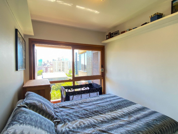 Imagem Imóvel com 3 Quartos à Venda, 140 m² em Rio Branco - Porto Alegre Imagem Imóvel com 3 Quartos à Venda, 140 m² em Rio Branco - Porto Alegre