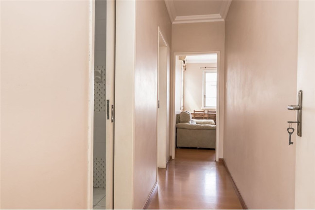 Imagem Imóvel com 2 Quartos à Venda, em Santana - Porto Alegre Imagem Imóvel com 2 Quartos à Venda, em Santana - Porto Alegre