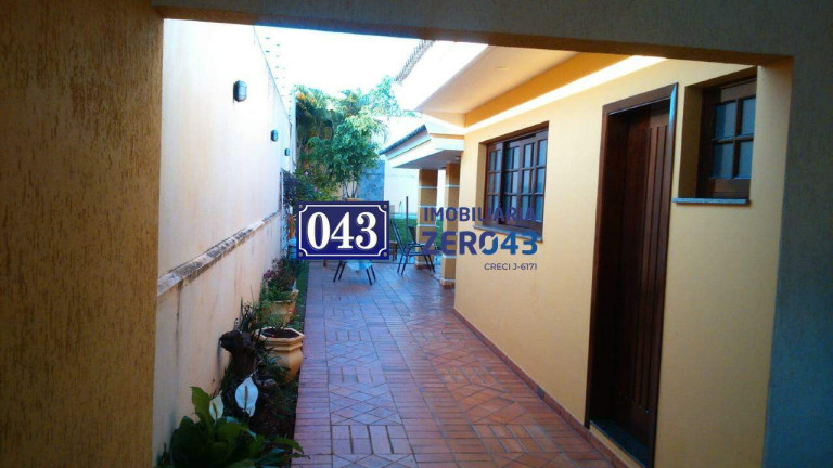 Imagem Casa com 3 Quartos à Venda, 300 m² em Aurora - Londrina Imagem Casa com 3 Quartos à Venda, 300 m² em Aurora - Londrina