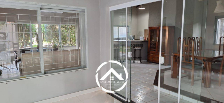 Imagem Casa com 3 Quartos à Venda, 560 m² em Chapada Dos Guimarães Imagem Casa com 3 Quartos à Venda, 560 m² em Chapada Dos Guimarães