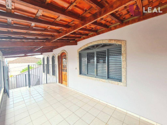 Imagem Casa com 3 Quartos à Venda, 250 m² em Esplanada - Pouso Alegre Imagem Casa com 3 Quartos à Venda, 250 m² em Esplanada - Pouso Alegre