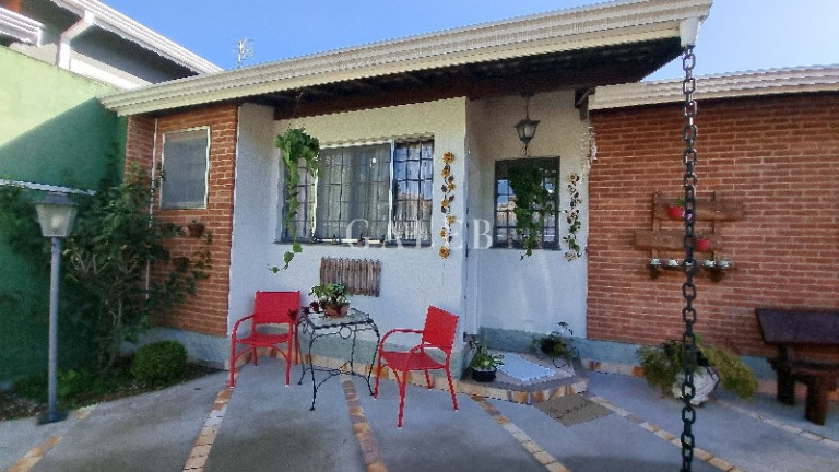 Imagem Casa com 3 Quartos à Venda, 307 m² em Nova Gardênia - Atibaia Imagem Casa com 3 Quartos à Venda, 307 m² em Nova Gardênia - Atibaia