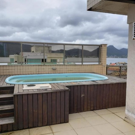 Imagem Imóvel com 3 Quartos à Venda, 200 m² em Piratininga - Niterói Imagem Imóvel com 3 Quartos à Venda, 200 m² em Piratininga - Niterói
