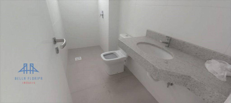 Imagem Apartamento com 2 Quartos à Venda, 75 m² em Itacorubi - Florianópolis Imagem Apartamento com 2 Quartos à Venda, 75 m² em Itacorubi - Florianópolis