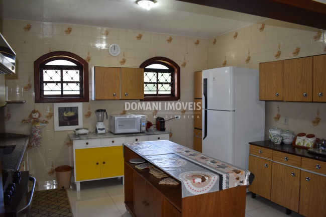 Imagem Casa com 4 Quartos à Venda, 183 m² em Região Da Abernéssia - Campos Do Jordão Imagem Casa com 4 Quartos à Venda, 183 m² em Região Da Abernéssia - Campos Do Jordão
