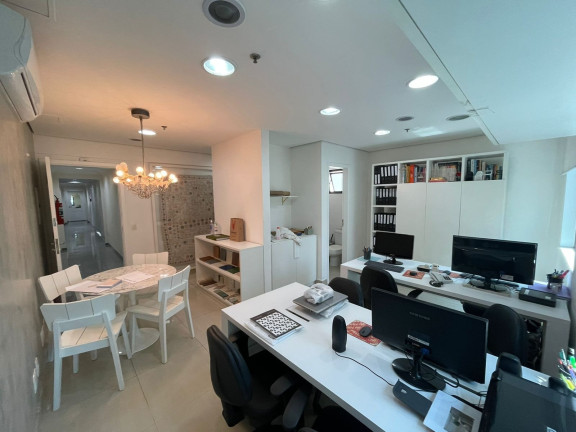 Sala Comercial à Venda, 29 m² em Higienópolis - São Paulo