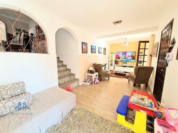 Imagem Casa com 4 Quartos à Venda, 220 m² em Itaguaçu - Florianópolis Imagem Casa com 4 Quartos à Venda, 220 m² em Itaguaçu - Florianópolis