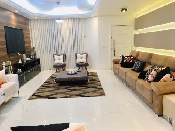 Imagem Casa com 3 Quartos à Venda, 200 m²