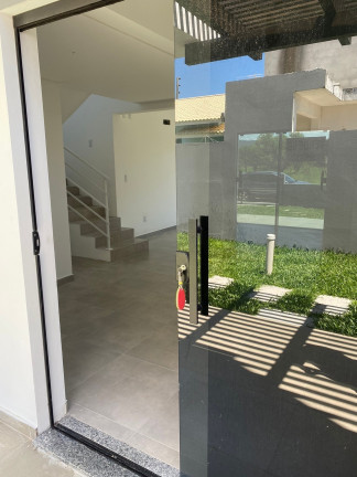 Imagem Casa com 3 Quartos à Venda, 133 m² em Areias De Palhocinha - Garopaba Imagem Casa com 3 Quartos à Venda, 133 m² em Areias De Palhocinha - Garopaba