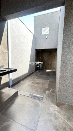 Imagem Casa com 2 Quartos à Venda, 211 m² Imagem Casa com 2 Quartos à Venda, 211 m²